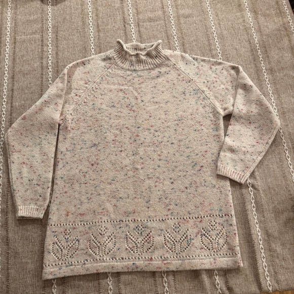 Stefano Internationa Sweaters - Vintage Stefano International‎ Speckled Knit Sweater with Floral Hem Size M